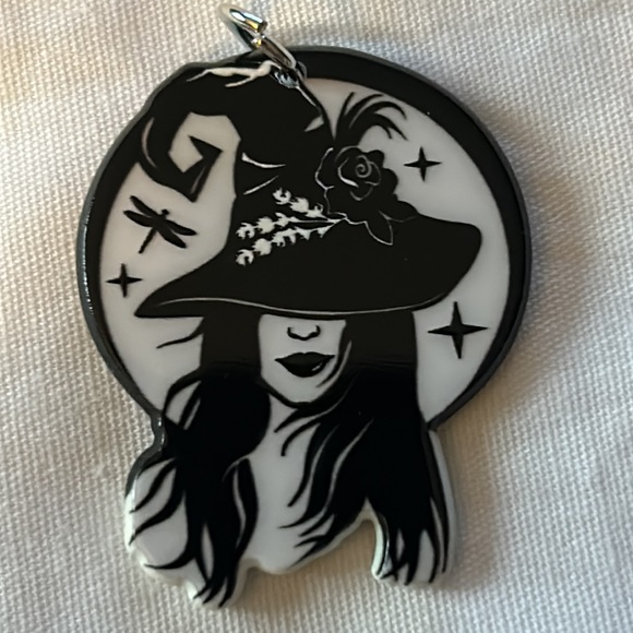 Pagan pendant bundle - Picture 5 of 7